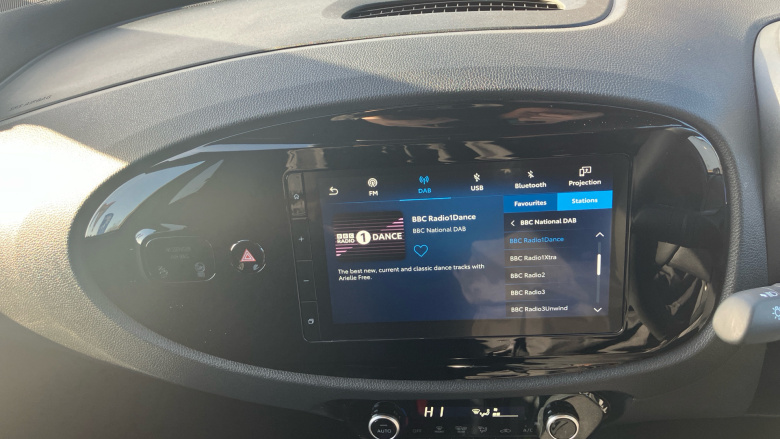 Toyota Aygo X 1.0 VVT-i Edge 5dr Petrol Hatchback